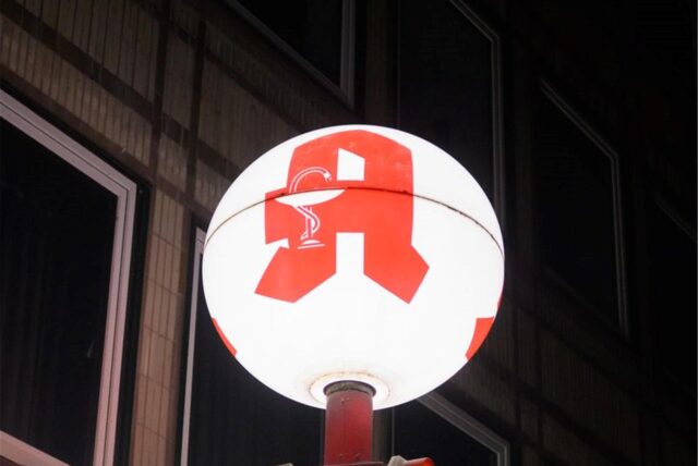 Apotheke.