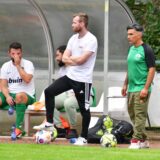 Leonardo Amoresano steht am Rand.