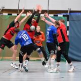 Kein Durchkommen wie hier beim Heerener Block: Die SG Handball Kamen verlor da Match gegen die Ahlener SG III.