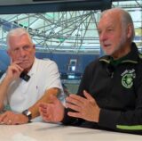 Die Fußball-Legenden Klaus Fischer und Rüdiger Abramczik sprechen im Legenden-Talk über die aktuelle Situation beim S04.