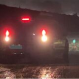 An der B1-Anschlussstelle Holzwickede, Fahrtrichtung Dortmund, wird die Auffahrt zur Bundesstraße bis Donnerstag, 5. Dezember, gesperrt bleiben. Rechts im Bild befindet sich ein PKW, der irrtümlicherweise auf die gesperrte Auffahrt aufgefahren ist und wenden muss.
