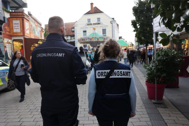 Das Sicherheitskonzept für Sim-Jü 2024 ist nach dem Messerangriff in Solingen verstärkt worden.