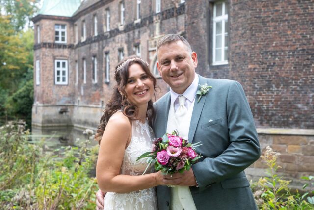Kerstin und Carsten haben auf Schloss Bladenhorst geheiratet.
