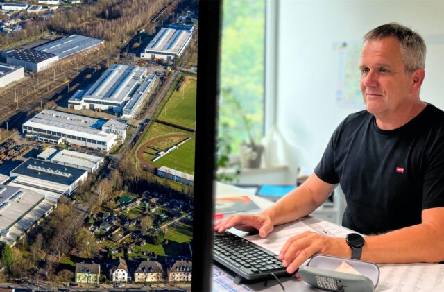 Blick auf das Firmengelände von Montanhydraulik aus der Luft. Daneben schaut Kämmerer Andreas Heinrich innerhalb der Bild-Kombo auf einen Bildschirm in seinem Büro und tippt auf seiner Tastatur.
