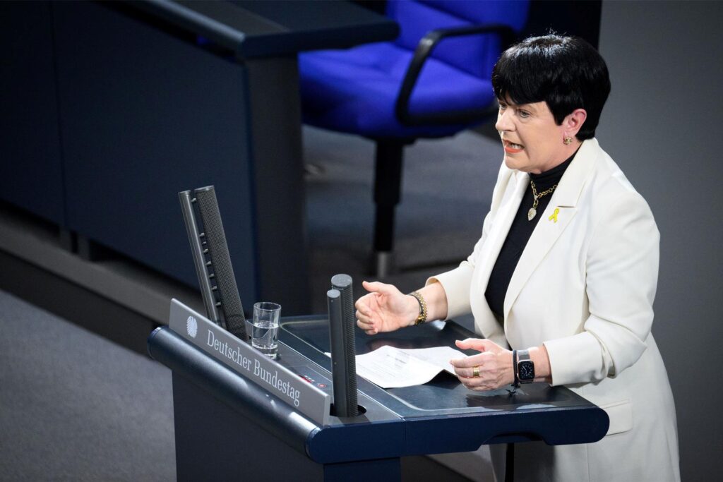 Christine Aschenberg-Dugnus (FDP) spricht in der Plenarsitzung im Deutschen Bundestag.