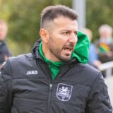 Fatih Bas und der SuS Oberaden mussten in Cappenberg eine bittere Niederlage einstecken. Der Trainer brachte aber einen hoffnungsvollen Nachwuchsspieler.