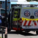Ein Krankenwagen steht am Taronga Zoo in Sydney.