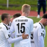 Spieler des BV Brambauer jubeln.