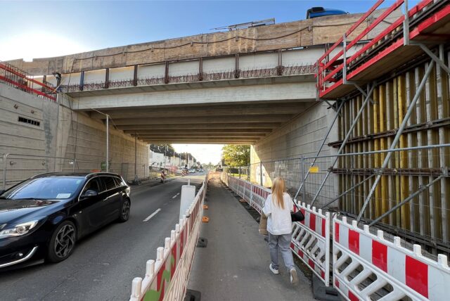Die Brückenbaustelle an der Hansastraße in Unna am 23. Oktober 2024.
