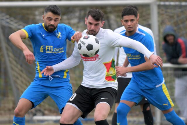 Youssef Yesilmen im Kampf um den Ball.