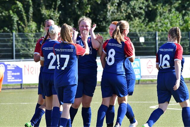 Die Frauen des Werner SC jubeln