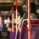 Innenaufnahme eines Linienbusses.
