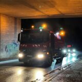 Der Oelpfad und die Chaussee sind oft verdreckt, weil Kipplaster einer Bodendeponie zum B1-Ausbau die Straßen verschmutzen.