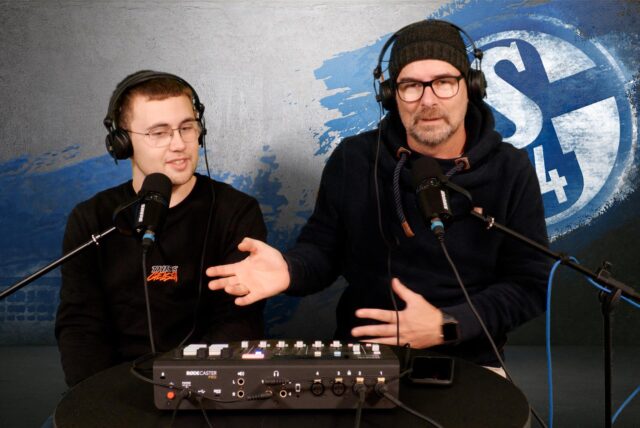Die Schalke-Reporter Tim Kühnel und René Preuß sprechen im „Schalke-Pottcast“ über den FC Schalke 04.