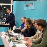 Zehn Minuten lang erklärte der CDU-Bürgermeister-Kandidat Waldemar Leinweber seine Themen.