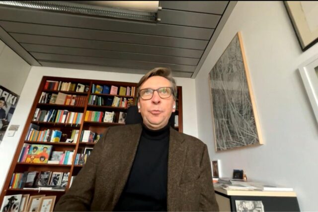 Der Grünen-Bundestagsabgeordnete Michael Sacher aus Unna in seinem Berliner Bundestagsbüro im Video-Interview mit dem Hellweger Anzeiger am Donnerstag, 7. November 2024.