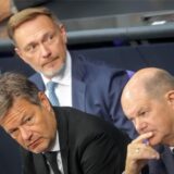 Christian Lindner, Robert Habeck  und Olaf Scholz auf einer Bundestagssitzung.