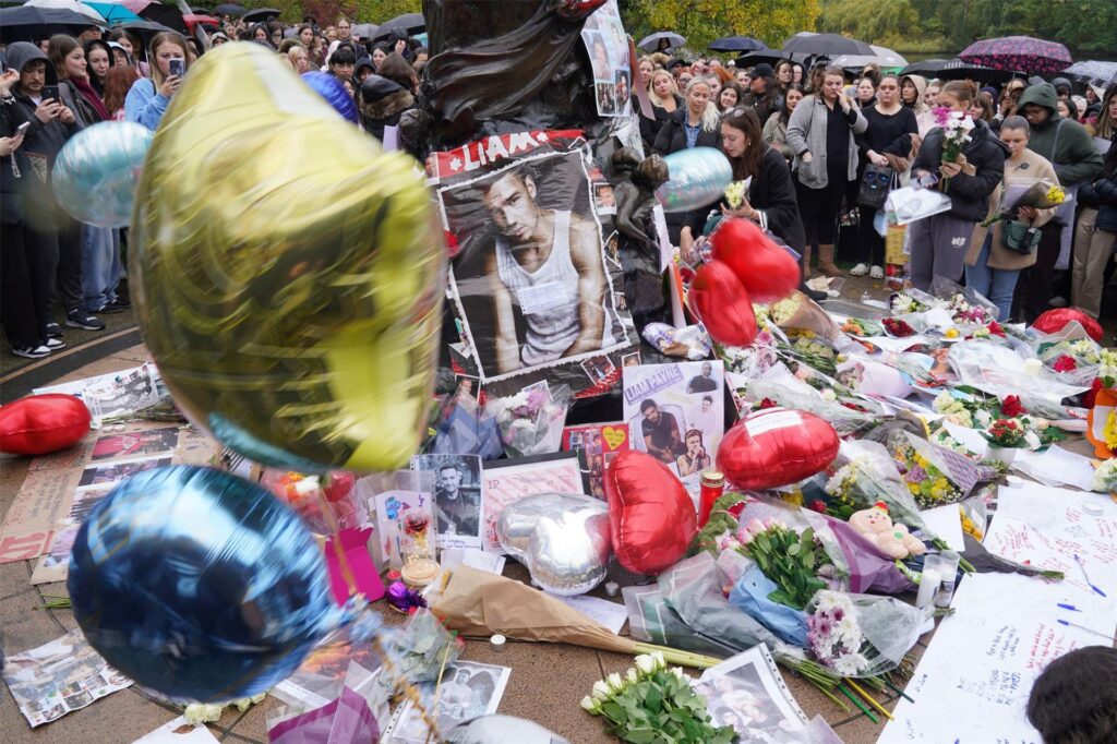 Viele Fans bekundeten nach dem Tod des 31-jährigen Sängers ihre Trauer. (Archivbild)