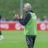 21.10.2024, Fussball, Saison 2024/2025, 2. Bundesliga, Training FC Schalke 04, Cheftrainer Kees van Wonderen (FC Schalke 04)