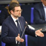 Marco Buschmann (FDP), Bundesminister der Justiz, beantwortet bei der Regierungsbefragung die Fragen der Abgeordneten.