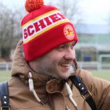 Justin Pfaff mit „Schienbein-Hengsen“-Bommelmütze. Am Sonntag stand der 32-Jährige für den Holzwickeder SC III im Kasten.