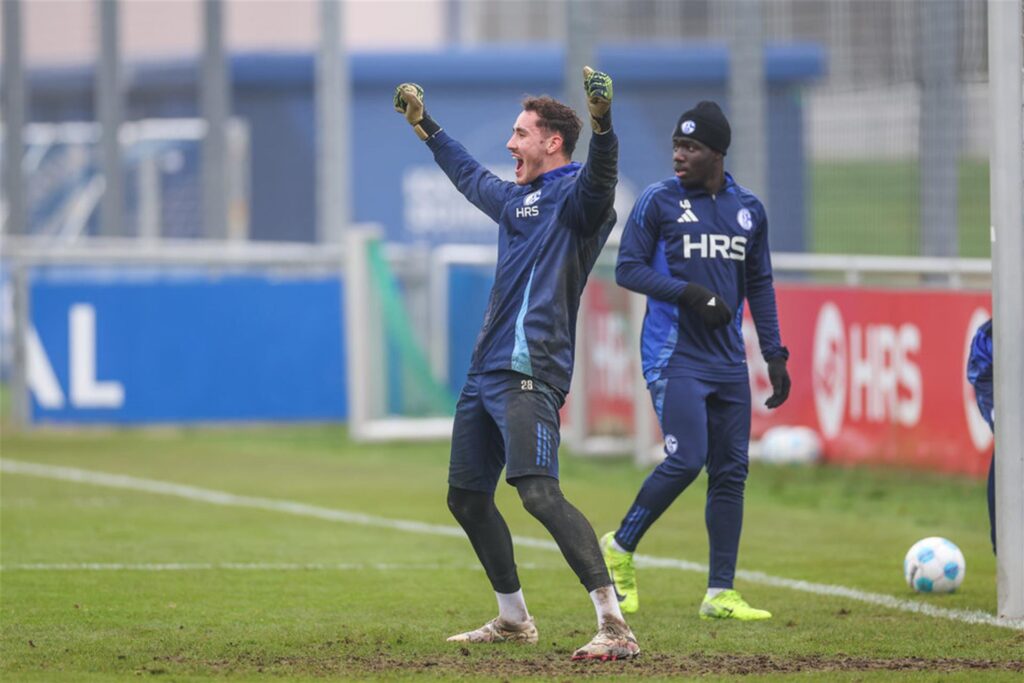 13.11.2024, Fussball, Saison 2024/2025, 2. Bundesliga, Training FC Schalke 04, Justin Heekeren (FC Schalke 04) 13.11.2024, Fussball, Saison 2024/2025, 2. Bundesliga, Training FC Schalke 04, Justin Heekeren (FC Schalke 04)