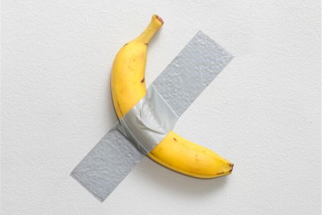 Alle zwei bis drei Tage wird die Banane ausgetauscht.