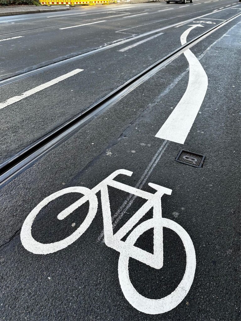 Die Beschriftung auf der Straße in Dortmund Brackel.