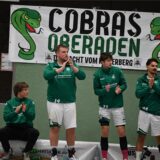 Spieler der Cobras Oberaden bejubeln einen Treffer.