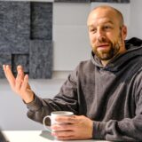 Gymnasiallehrer Mirko Bregulla ist für zwei Jahr an die Ludgerus-Grundschule in Herten abgeordnet worden.