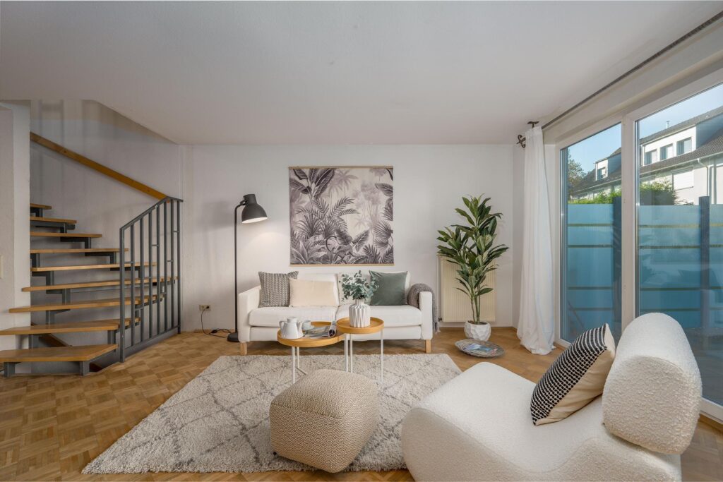 Das Haus in Persebeck wurde mithilfe von Home Staging wohnlich eingerichtet. Das Haus in Persebeck wurde mithilfe von Home Staging wohnlich eingerichtet.