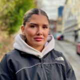 Sophia wohnt in der Nähe des Drogenkonsumraums am Grafenhof. Die 24-Jährige wurde schon vom Drogenkranken mit dem Tod bedroht. Sie hat sich eine neue Wohnung gesucht – doch die liegt in der Nähe der Küpferstraße.