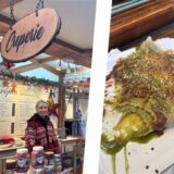 Michaela Seitz steht in ihrem Crêperiestand auf dem Weihnachtsmarkt in Unna. Neben ihr ist ein  Dubai-Crêpe zu sehen.