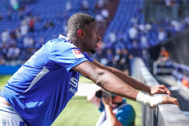 Ibrahima Cissé möchte Schalke 04 verkaufen.