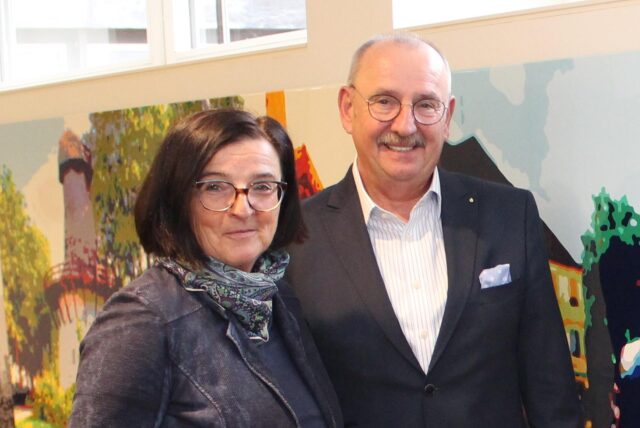 Simone Melenk und Klaus Moßmeier gehören gemeinsam mit Dörte Knauf, Michael Volkery und Frank Röhr zum Stiftungsvorstand der Bürgerstiftung Unna.