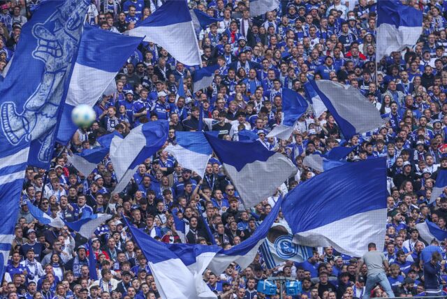 Schalke-Fans, hier gegen Fürth 2024