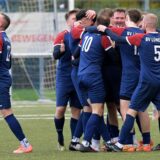 Spieler vom BV Lünen jubeln.