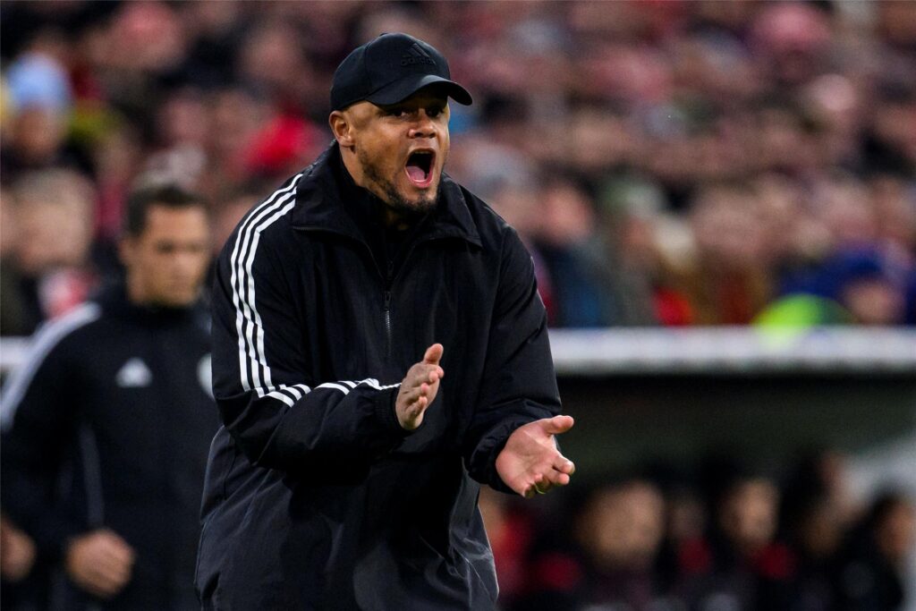 Fußball: DFB-Pokal, Bayern München - Bayer Leverkusen, Achtelfinale, Allianz Arena. Münchens Trainer Vincent Kompany gestikuliert. (zu dpa: «Kompanys Blick sechs Monate zurück - Peretz ersetzt Neuer») +++ dpa-Bildfunk Fußball: DFB-Pokal, Bayern München - Bayer Leverkusen, Achtelfinale, Allianz Arena. Münchens Trainer Vincent Kompany gestikuliert. (zu dpa: «Kompanys Blick sechs Monate zurück - Peretz ersetzt Neuer») +++ dpa-Bildfunk