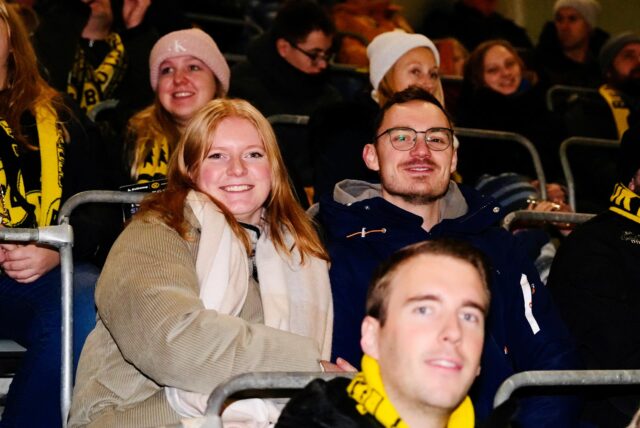 Beim BVB-Weihnachtssingen 2024 herrschte beste Stimmung bei den 73.500 Besucherinnen und Besuchern im Dortmunder Stadion.