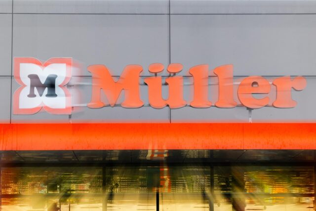 Für einen bei Müller verkauften Arzneitee gilt aktuell eine Rückrufaktion.