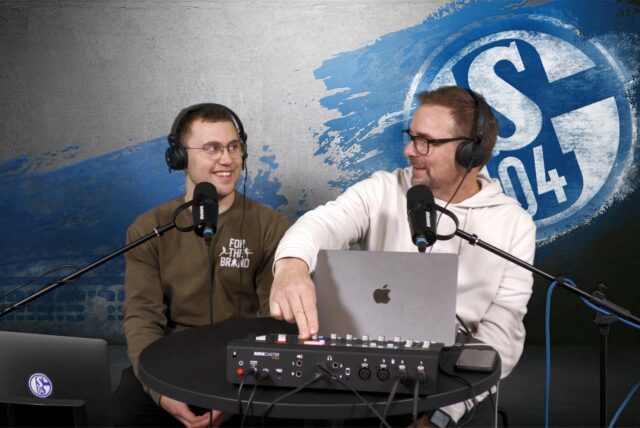 Die Schalke-Reporter Tim Kühnel und René Preuß sprechen im „Schalke-Pottcast“ über den FC Schalke 04.