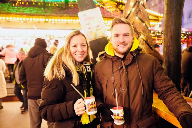 Viele Besucher kamen auch am Mittwoch (11.12.) wieder zum Dortmunder Weihnachtsmarkt, um die besondere Atmosphäre zu genießen.