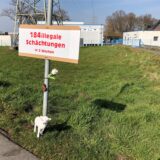 Tierschützer hatten nach der Schließung des Schlachthofes Prott in Selm dieses Schild vor dem Gelände angebracht. Am 12. Dezember 2024 hat das Landgericht ein Urteil gesprochen.