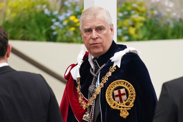 Prinz Andrew gilt wegen seiner Verwicklung in einen Missbrauchsskandal als schwarzes Schaf der Royal Family. (Archivbild).