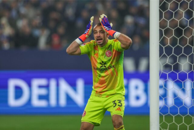14.12.2024, Fussball, Saison 2024/2025, 2. Bundesliga, 16. Spieltag, FC Schalke 04 – Fortuna Düsseldorf, Torwart Florian Kastenmeier (Fortuna Düsseldorf)