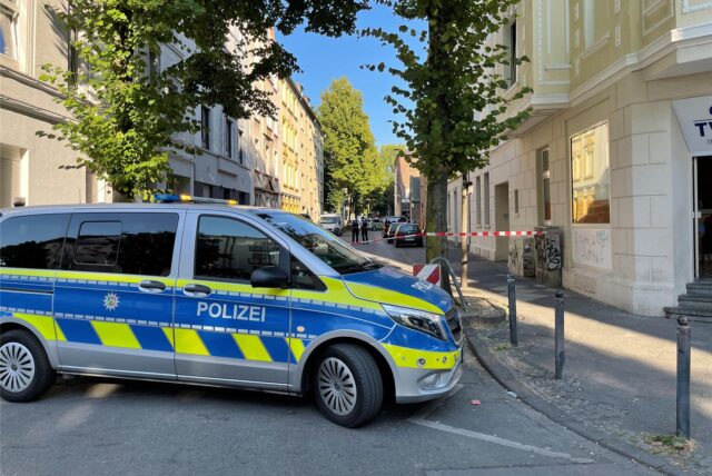 Am 8. August 2022 wurde Mouhamed Dramé in der Dortmunder Nordstadt erschossen. Die Polizei sperrte damals für die Ermittlungen die Holsteiner Straße ab.