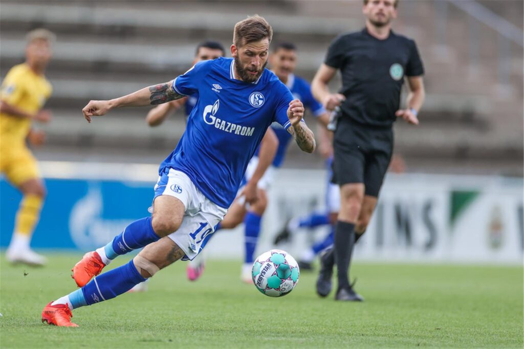 18.08.2020, Fussball, Saison 2020/2021, Testspiel - FC Schalke 04 - KFC Uerdingen,
Guido BURGSTALLER (FC Schalke 04) 18.08.2020, Fussball, Saison 2020/2021, Testspiel - FC Schalke 04 - KFC Uerdingen,
Guido BURGSTALLER (FC Schalke 04)