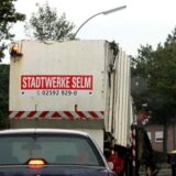 Die Stadtwerke Selm sind regelmäßig unterwegs, um die Abfalltonnen abzuholen.