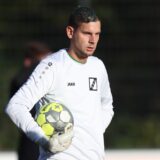Fabian Panne von GS Cappenberg hält einen Ball unter dem Arm.