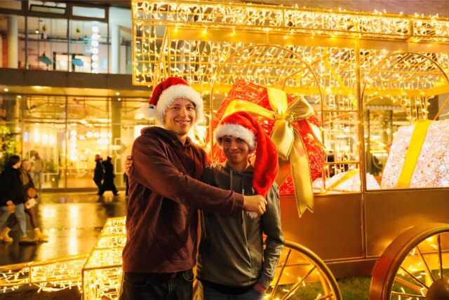 Einen Tag vor dem 4. Advent besuchen viele Menschen den Weihnachtsmarkt in Dortmund. Das sind die schönsten Bilder.